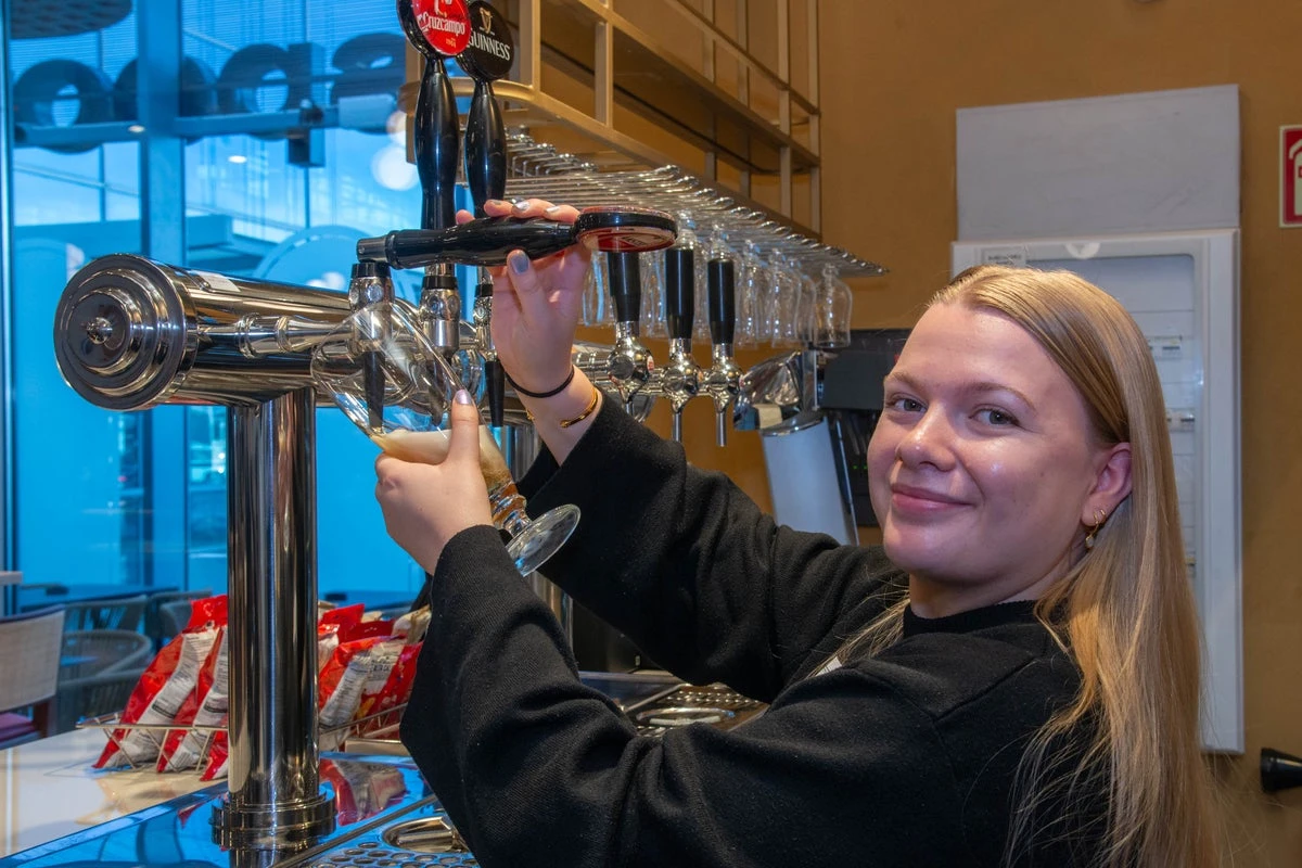 ਸਪੇਨ ਵਿੱਚ ਖੁੱਲਾ ਪਹਿਲਾ ਵਿਥਰਸਪੂਨਸ ਪੱਬ