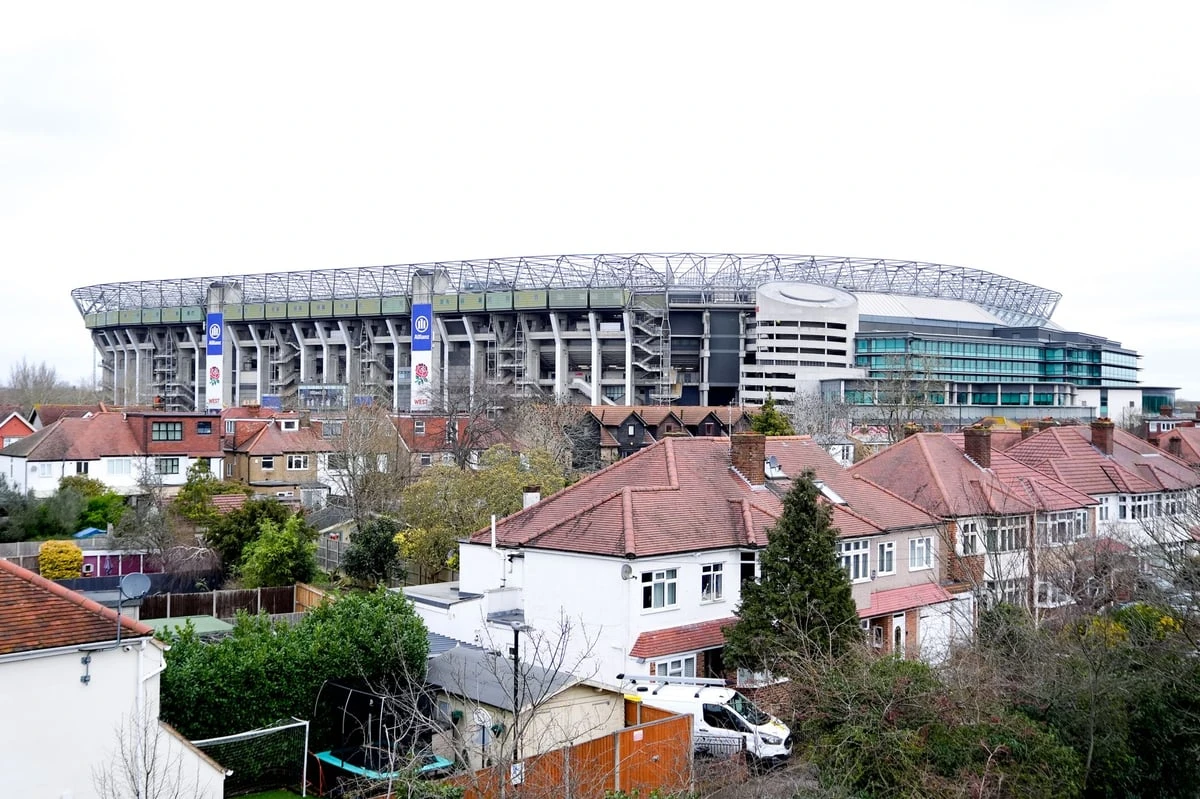 ਇੰਗਲੈਂਡ-ਆਇਰਲੈਂਡ ਸੀਜ਼ਨ ਮੈਚ ਜੀਤ ਲਈ ਮੁਕਾਬਲਾ