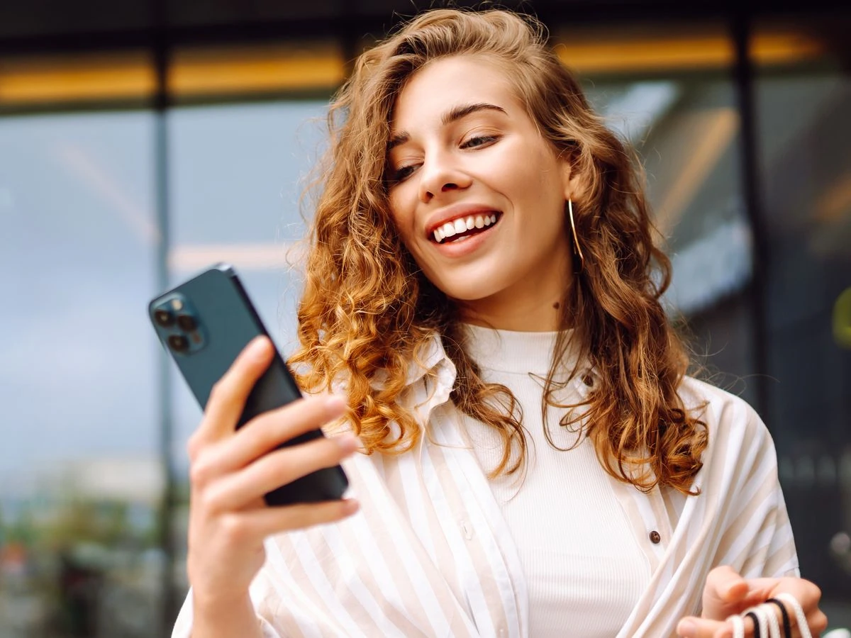 ਹੋਮ ਬਾਰਗੇਨਜ਼ ਨੇ ਚਮਕਦਾਰ ਤਵਚਾ ਲਈ ਵਿਆਹਰੀਤ ਸਿਰੋ ੨.੫੦ ਪੌਂਡ 'ਤੇ ਵੱਤਾਈ ਕੀਮਤ