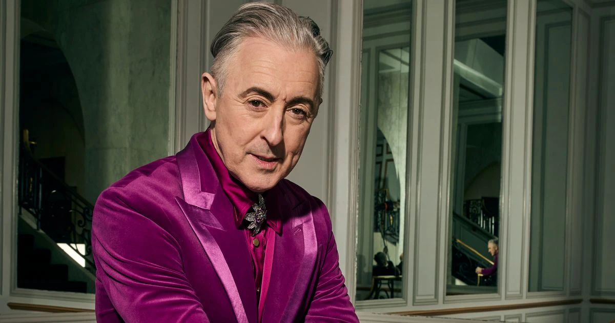 ਏਲਨ ਕਮਿੰਗ ਨੂੰ ਡਰ ਹੈ ਕੋਲੋਂ ਵਾਪਸੀ ਦੀ, ICE ਚੜ੍ਹਾਈਆਂ ਨੇ ਬਨਾਈ ચਿੰਤਾ