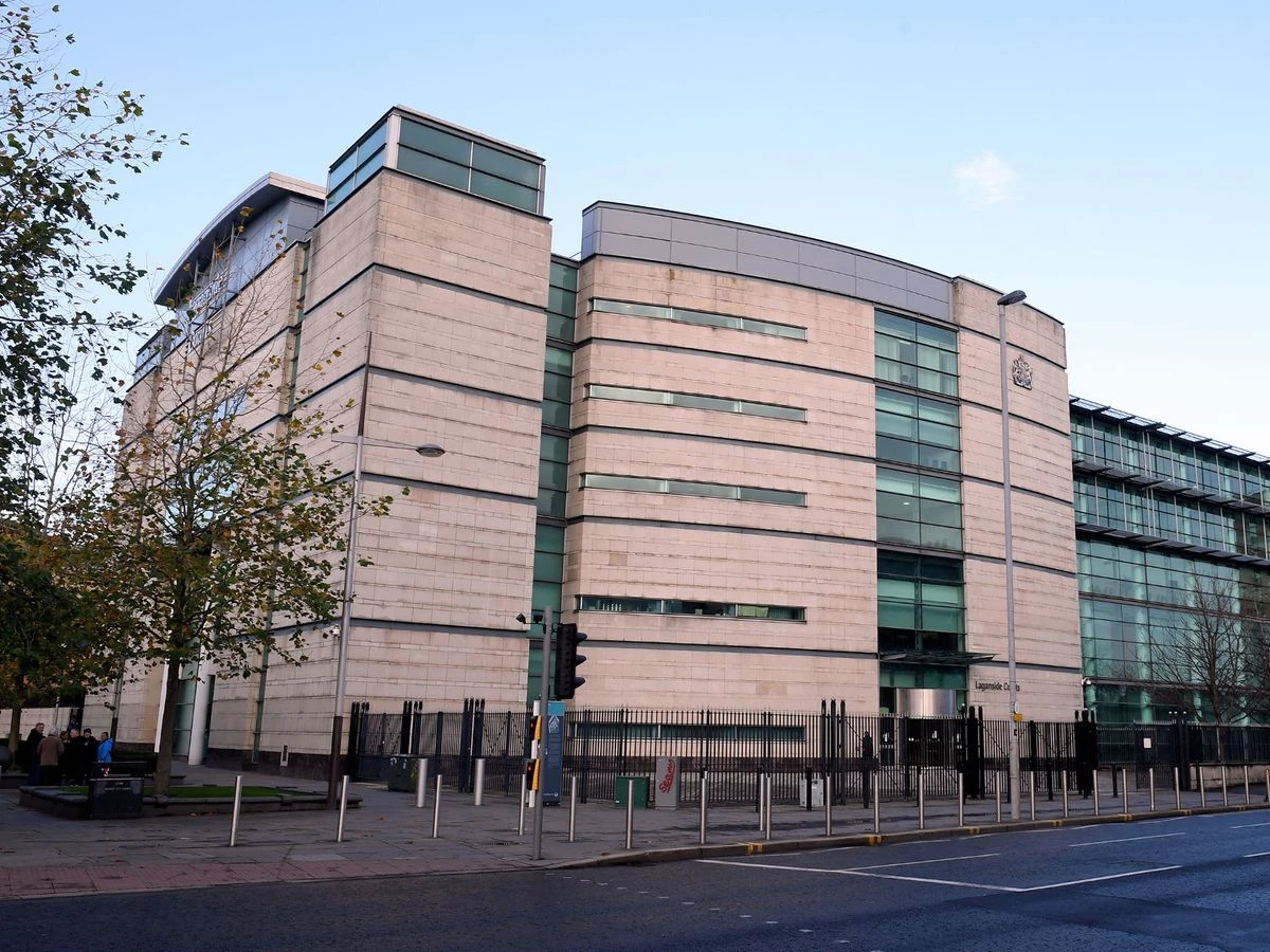 ਬੈਲਫਾਸਟ ਵਿੱਚ ਪੁਰਾਣੀ ਸਾਥੀ ‘ਤੇ ਕ੍ਰੂਰ ਹਮਲਾ, ਟੋਸਟਰ ਬਾਥ ਵਿੱਚ ਲਟਕਾਇਆ