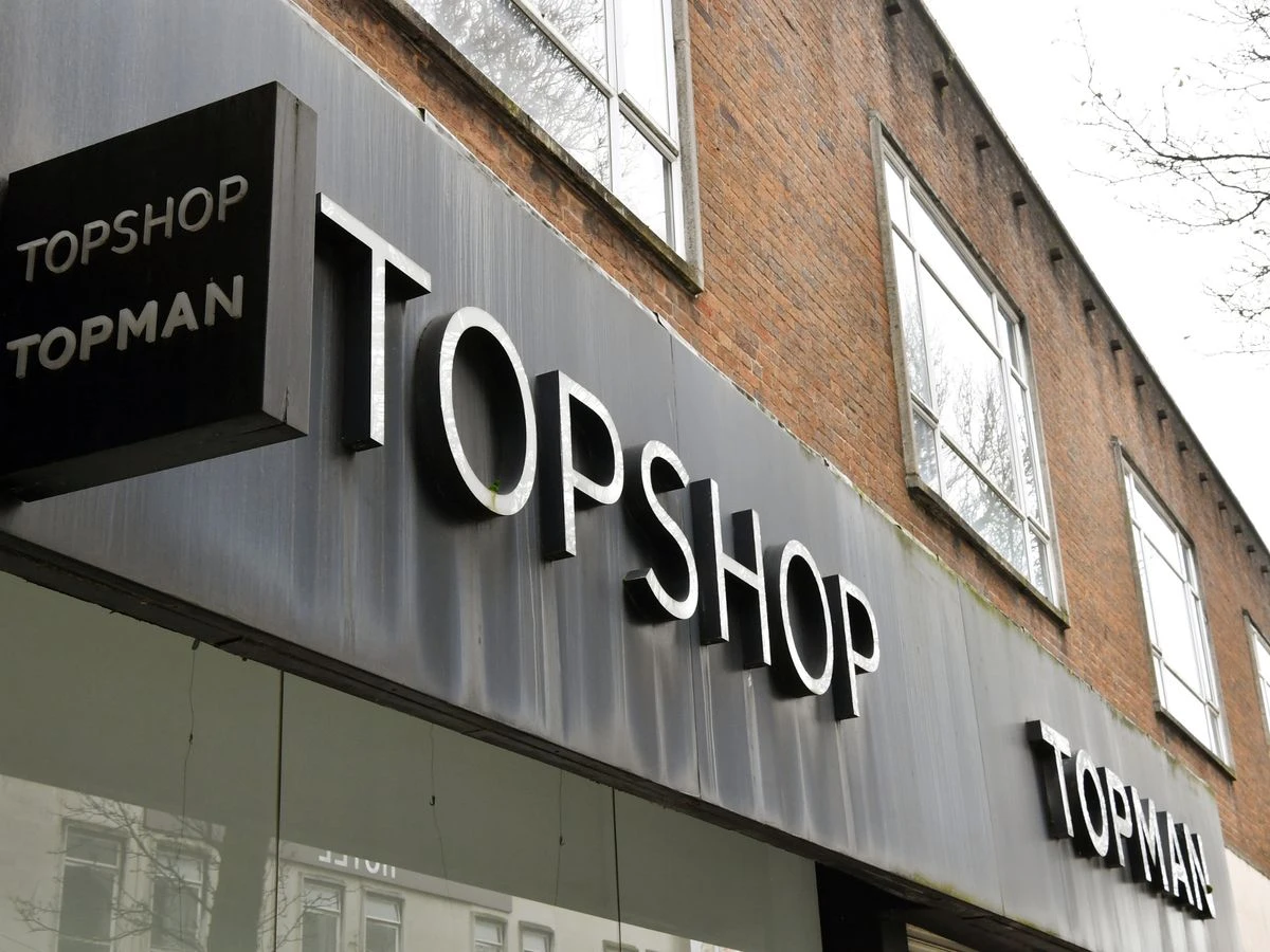 ਟਾਪਸ਼ਾਪ ਵਾਪਸ ਆਇਆ 32 ਸਥਾਨਾਂ 'ਤੇ, ਦੋ ਗਰੇਟਰ ਮੈਨਚੇਸਟਰ ਵਿੱਚ