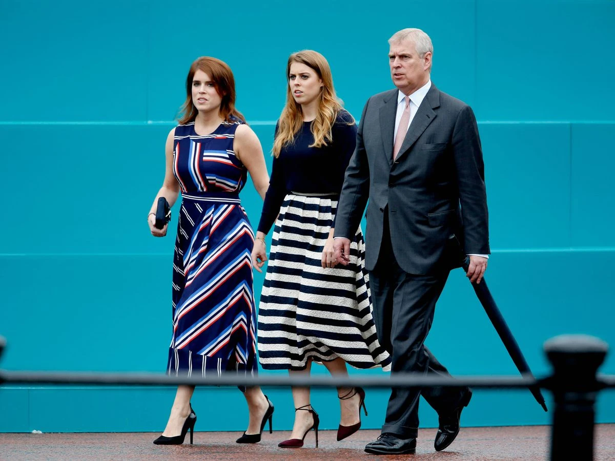 ਐਂਡਰੂ ਦੀ ਹਿਰਾਸਤ ਨੇਾਂ ਬੇਅਟ੍ਰਿਸ ਅਤੇ ਯੂਜੇਨੀ ਦਾ ਰਾਜਸੀ ਜੀਵਨ ਖ਼ਤਮ ਹੋ ਸਕਦਾ ਹੈ