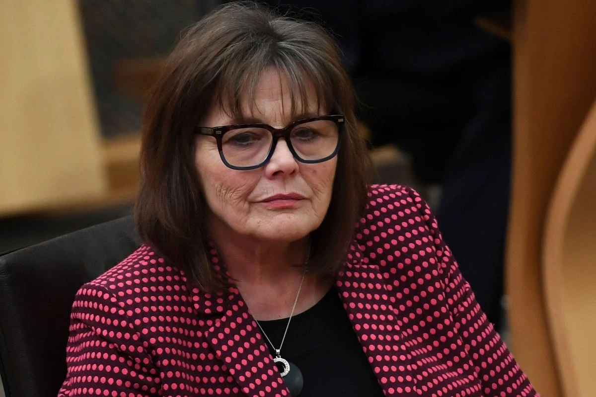 ਸਕਾਟਲੈਂਡ ਦੀ ਸਿਹਤ ਮੰਤਰੀ ਜਿਨ ਫ੍ਰੀਮੈਨ ਦਾ ਕੈਂਸਰ ਕਾਰਨ 72 ਸਾਲ ਦੀ ਉਮਰ ਵਿੱਚ ਦੇਹਾਂਤ