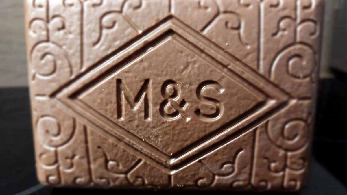 ਇਮ ਐਂਡ ਐਸ ਦੇ ਕੁਸਟਰਡ ਐਗ ਦਾ ਅਨੁਭਵ ਕਰਕੇ ਮਿਲੀ ਮਿਲੀ ਜੁਲੀ ਫੀਡਬੈਕ