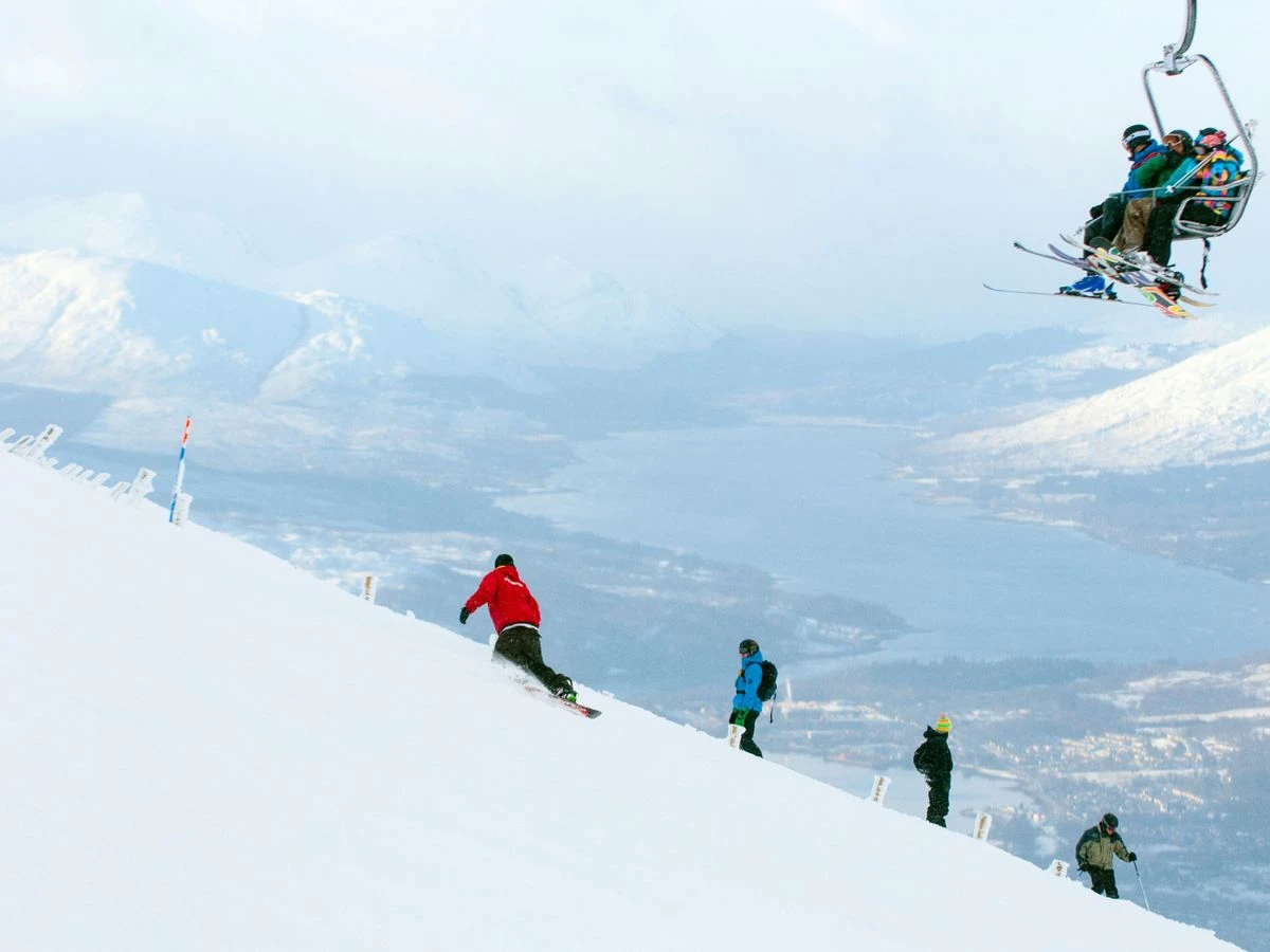 ਹਾਈਲੈਂਡਸ ਦੀ ਚੋਟੀ 'ਤੇ ਸਕੀਅਰ ਦਾ ਡਰਾਉਣਾ ਦੁਰਘਟਨਾ ਵਿੱਚ ਮੌਤ