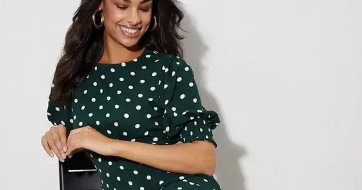 ਡੋਰੋਥੀਪਰਕਿੰਸ ਦੀ ਮਿੱਡੀ ਡ੍ਰੈੱਸ ਸਿਰਫ਼ 9 ਪੌਂਡ ਵਿੱਚ