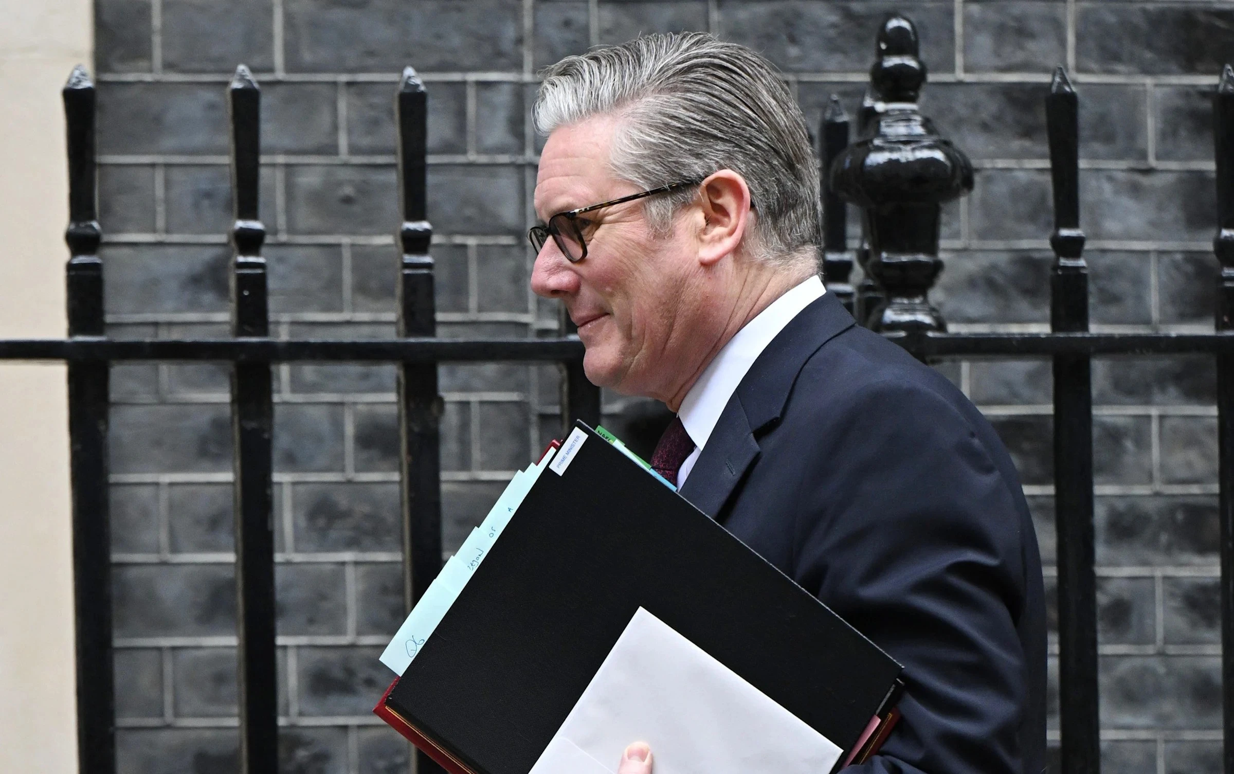 ਸਟਾਰਮਰ ਬਾਹਰਲੇ ਬ੍ਰਿਟਿਸ਼ਾਂ ਦੀਆਂ ਰਾਜਨੀਤਕ ਦਾਨਾਂ 'ਤੇ ਸੀਮਾ ਲਗਾਉਣਗੇ