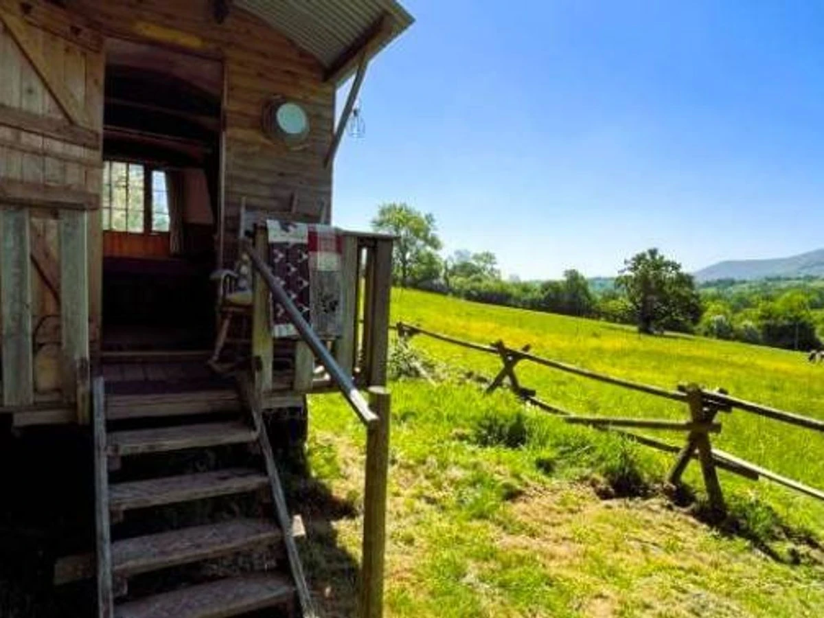 ਕਿਸਾਨਾਂ ਦੇ ਖੇਤਾਂ ਦੇ ਦਰਮਿਆਨ ਲੁਕਿਆ ਜਾਵਾਹਰ, ਸੁਹਾਵਣਾ ਅਤੈ ਸੁਖਦਾਈ ਟਰਿੱਪ