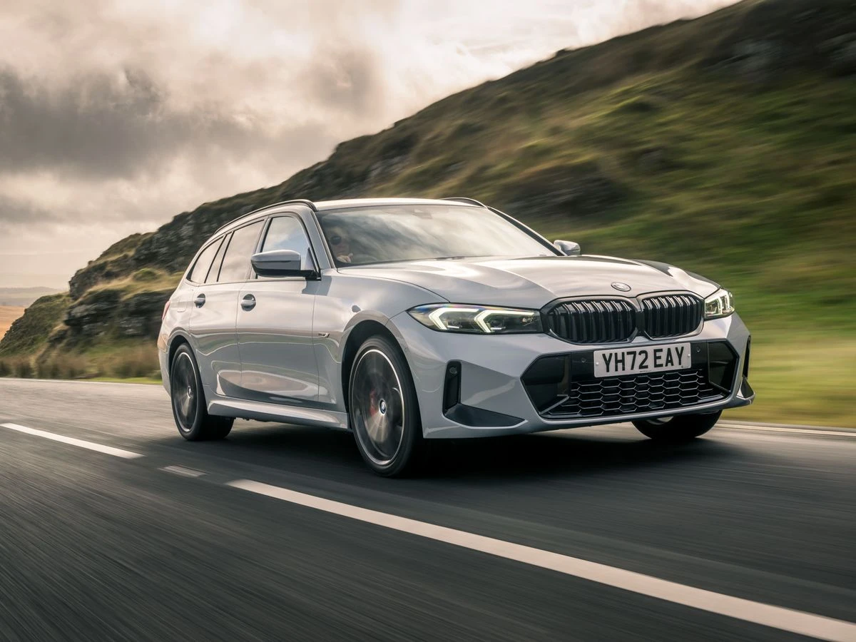 ਬੀਐਮਡਬਲਯੂ ਨੇ 24,732 ਕਾਰਾਂ ਨੂੰ ਆਗ ਦੇ ਖ਼ਤਰੇ ਕਾਰਨ ਰਿਕਾਲ ਕੀਤਾ