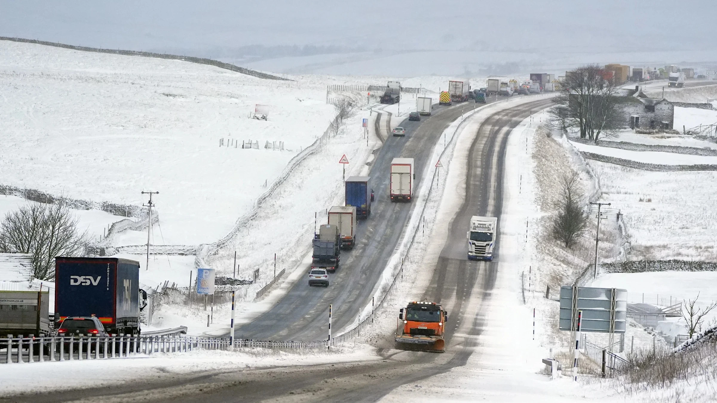 ਬਰਫ਼ ਤੇ ਬਰਫ਼ੀਲੇ ਚੱਕਰ ਦੀ ਚੇਤਾਵਨੀ, 70 ਤੋਂ ਵੱਧ ਥਾਵਾਂ ’ਚ ਬੁਖਾਰੀ ਦਾ ਖਤਰਾ