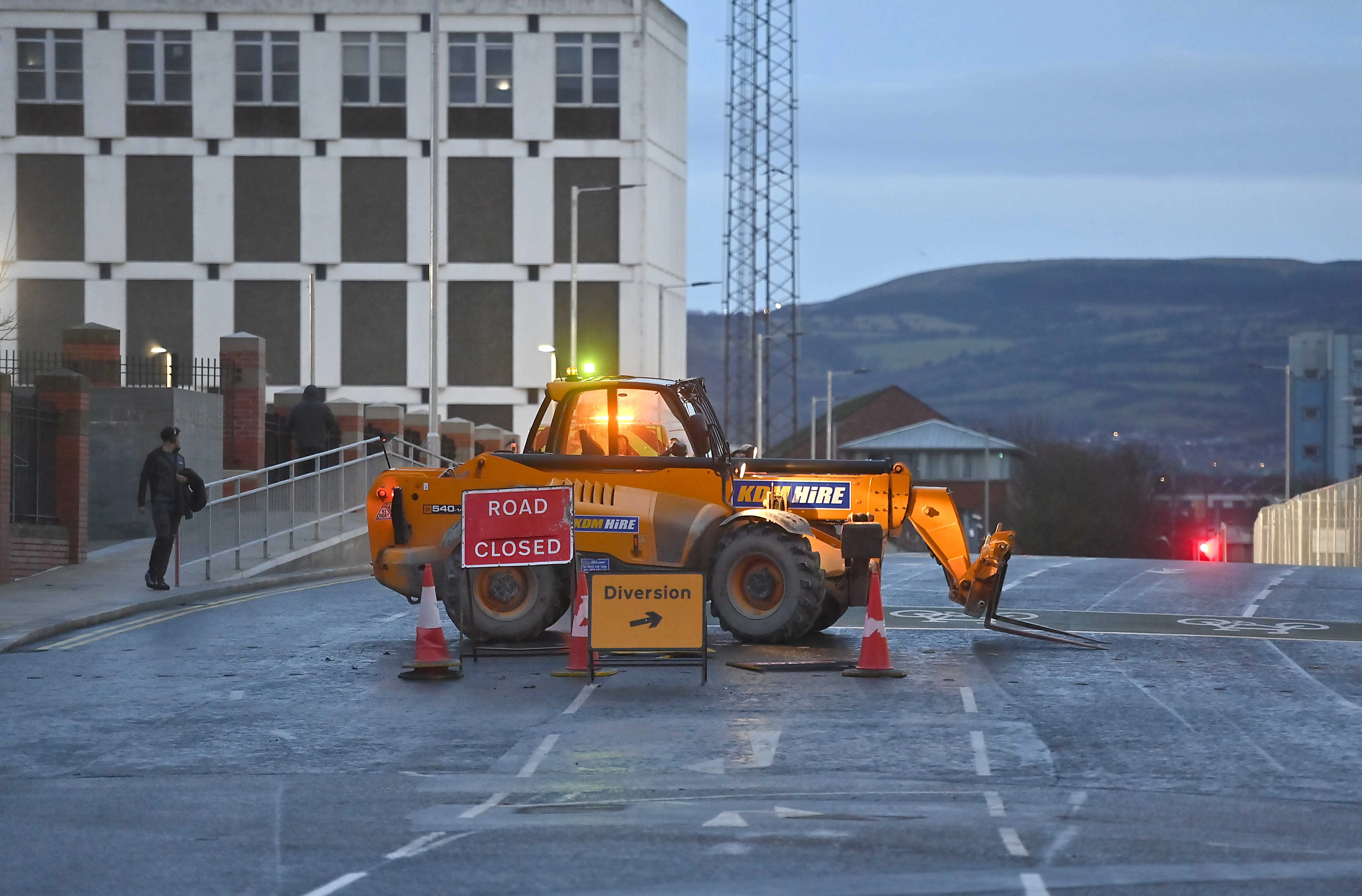ਉੱਤਰੀ ਆਇਰਲੈਂਡ 'ਚ ਸੜਕਾਂ ਕੱਟਣ ਕਾਰਨ ਨੁਕਸਾਨ, ਸਰਕਾਰ ਚਿੰਤਿਤ