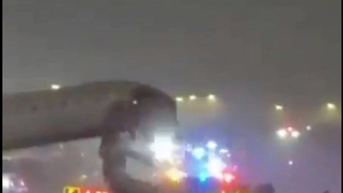 ਲਾਗਾਰਡੀਆ ਹਵਾਈ ਅੱਡੇ ’ਤੇ ਏਅਰ ਕੈਨਾਡਾ ਜਹਾਜ਼ ਅੱਗੀ ਦੀ ਗੱਡੀ ਨਾਲ ਟਕਰਾ ਗਿਆ, 60 ਜ਼ਖਮੀ