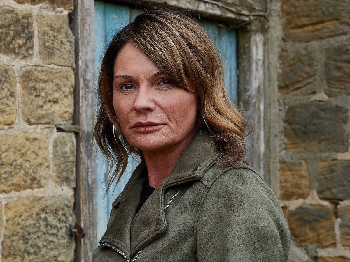 ਐਮਰਡੇਲ ਦੀ ਲੂਸੀ ਪਾਰਗਟਰ ਨੰਬਰਾਂ 'ਤੇ ਫੈਨਾਂ ਨੂੰ ਹੈਰਾਨ ਕਰਦੀਆਂ