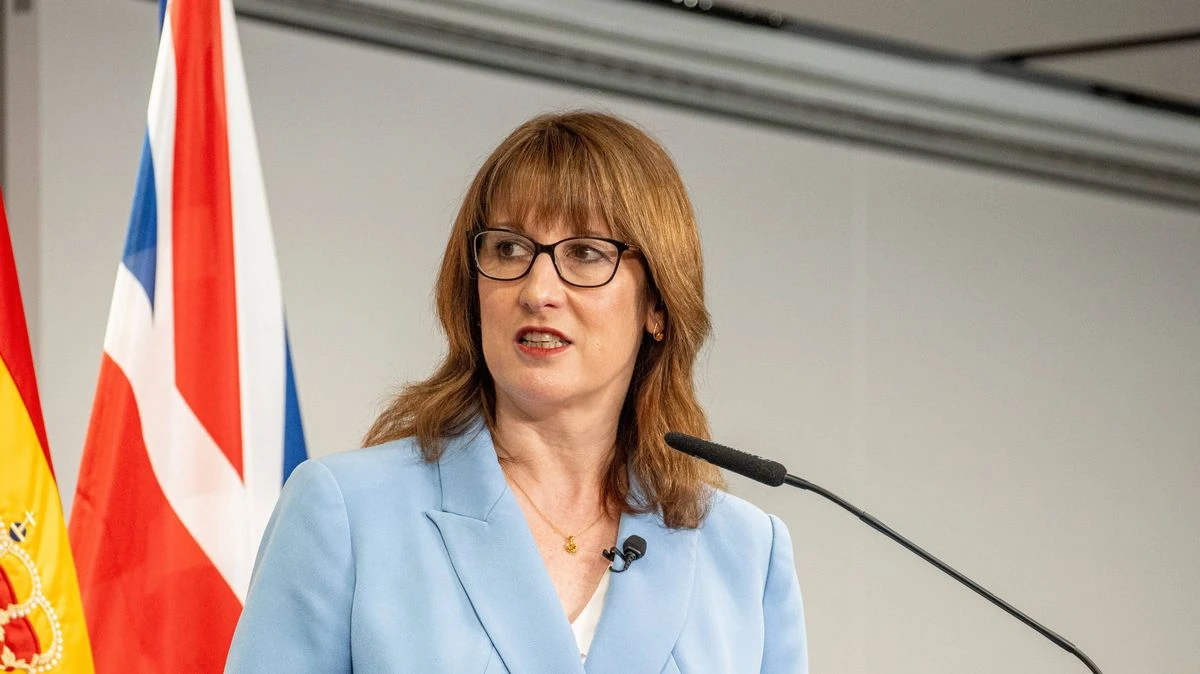 ਅਪਰੈਲ 2026 ਤੋਂ ਬਰਤਾਨੀਆ ਵਿੱਚ ਘੱਟੋ-ਘੱਟ ਵੇਤਨ ਦੇ ਵੱਡੇ ਵਾਧੇ