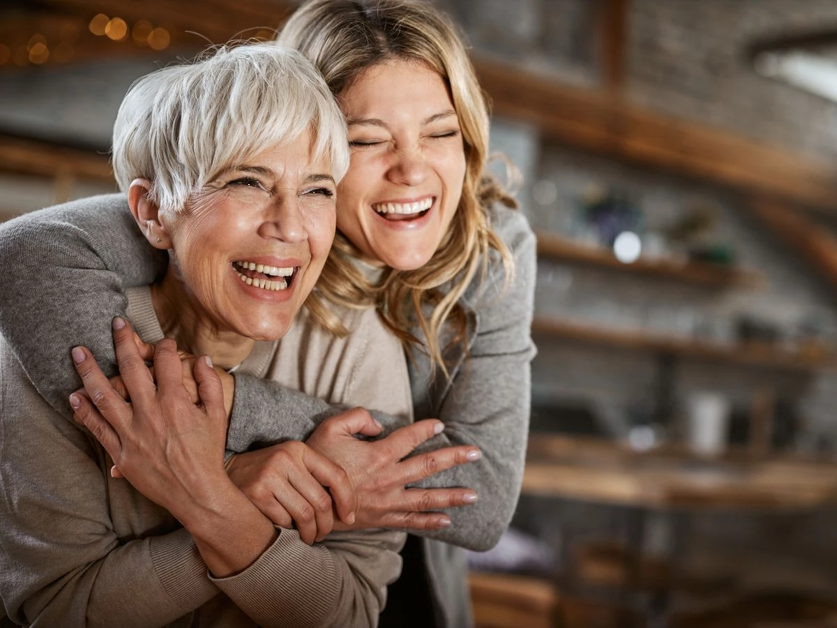 ਮਾਂ ਦੇ ਦਿਨ ਲਈ ਸਸਤੇ ਤੇ ਵਧੀਆ ਅਫਤਰਨੂਨ ਟੀ ਪੈਕੇਜ