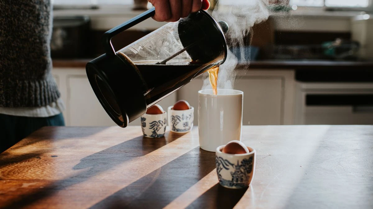 ਡਾਕਟਰ ਨੇ ਕਹਿਆ, ਕੌਫੀ ਕਦੇ 1:15 ਵਜੇ ਤੋਂ ਬਾਅਦ ਨਾ ਪੀਓ