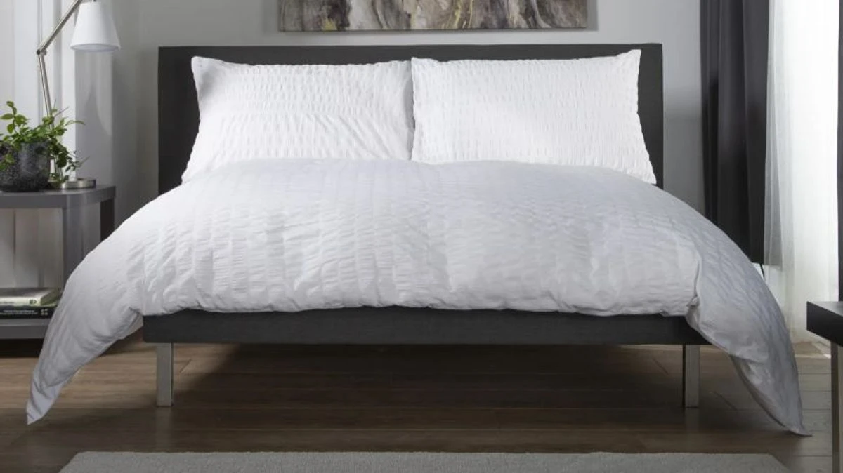 ਦੋਹਾਂ ਬਿਸਤਰੇ ਸੈੱਟ ਦੀ ਕੀਮਤ ਸੁਵਿਧਾਜਨਕ ਤੌਰ ’ਤੇ ਸਿਰਫ਼ ੨੪ ਪੌਂਡ