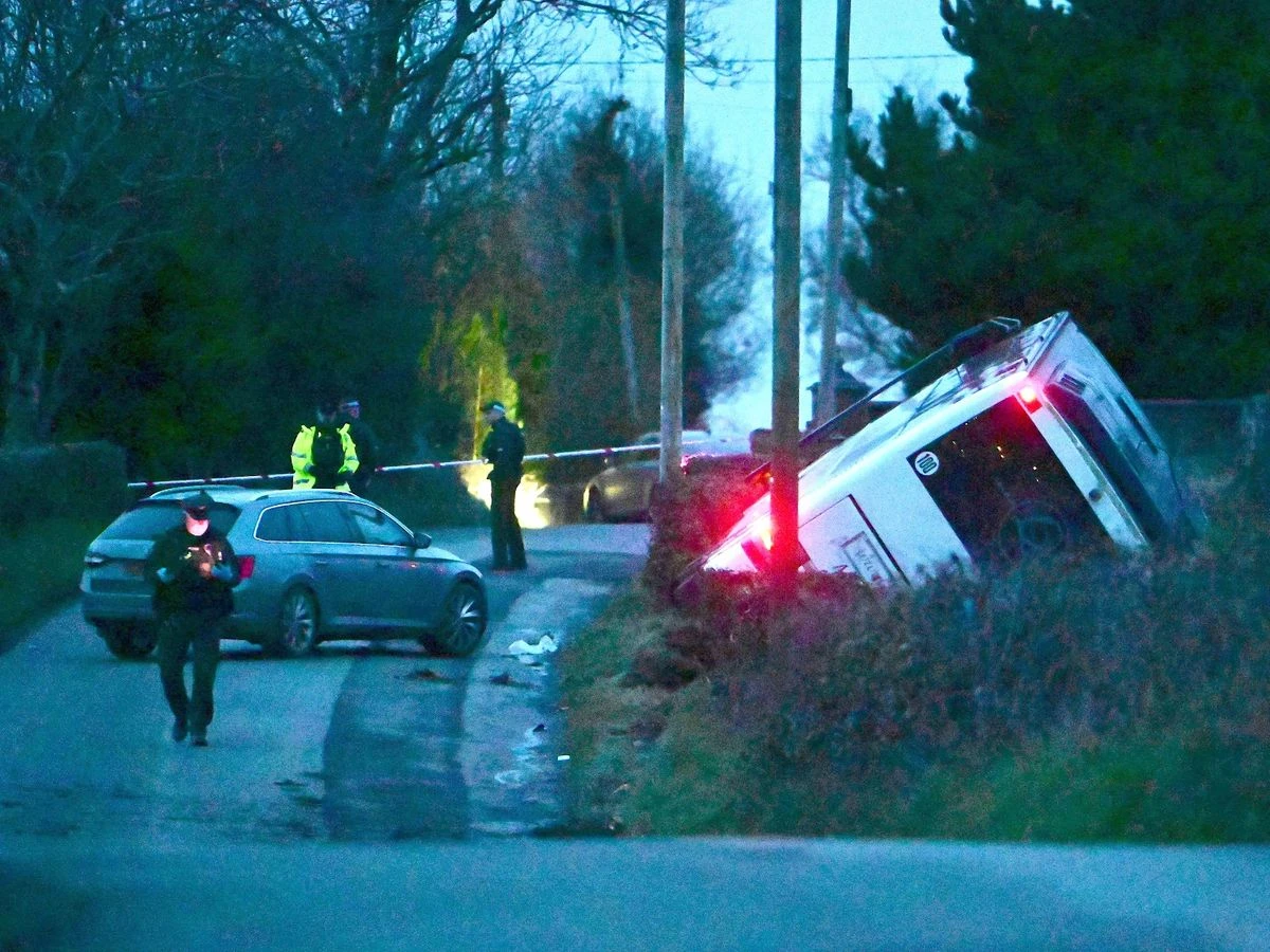 ਆਰਮਘ ਕਾਊਂਟੀ ਵਿਖੇ ਸਕੂਲ ਬੱਸ ਹਾਦਸਾ, ਡਰਾਈਵਰ ਦੀ ਮੌਤ