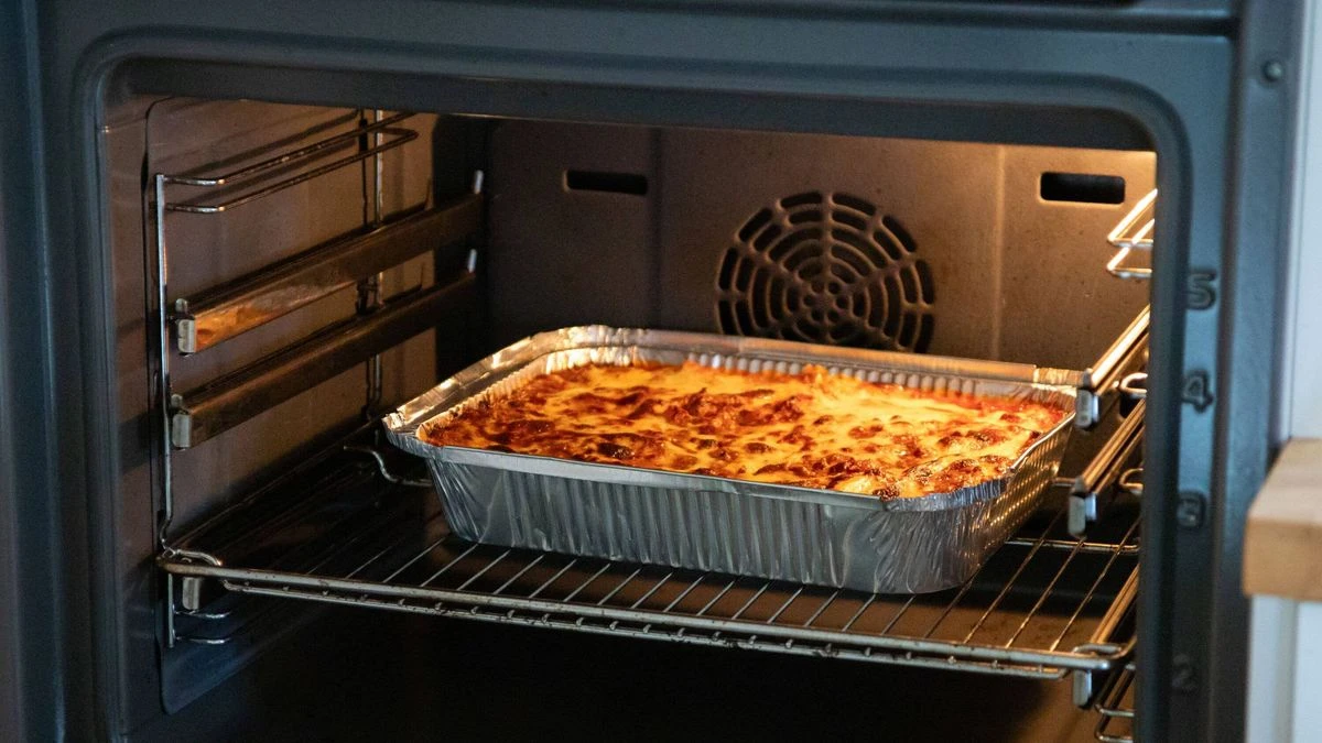 ਮੈਰੀ ਬੈਰੀ ਦਾ ਆਸਾਨ ਲਾਸਾਗਨੇ ਰੇਸਪੀ 50 ਸਾਲਾਂ ਵਿੱਚ ਪੂਰੀ ਤਰ੍ਹਾਂ ਸੰਵਾਰੀ ਗਈ