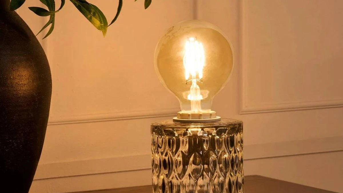 ਅੱਛੀ ਖੁਰੀਦ ਹੈ ਇਹ ਸਧਾਰਨ ਪਰ ਸੋਹਣੀ ਟੇਬਲ ਲੈਂਪ