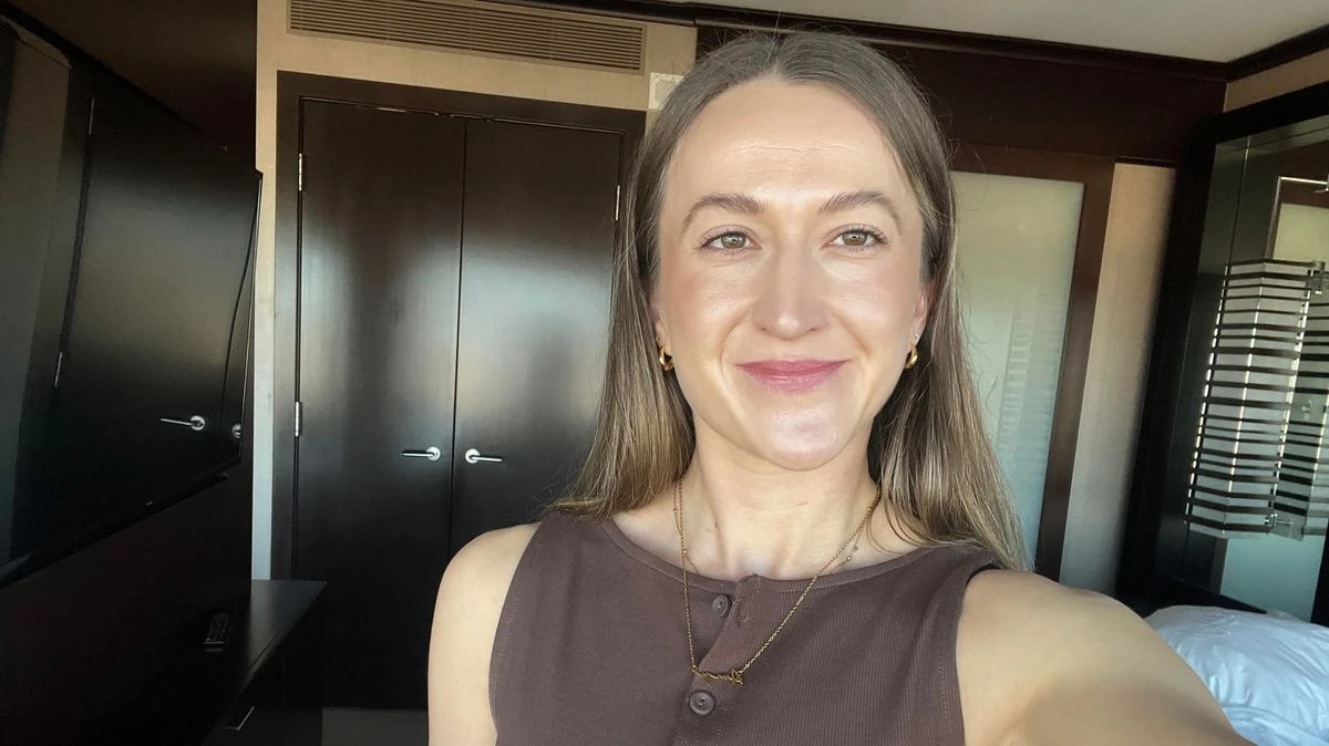 ਹੋਟਲ ਦੇ ਕਮਰੇ ਦੇੇ ਸਜਾਵਟੀ ਤੱਕੀਆਂ ਤੇ ਕਪੜੇ ਬੱਚੋ