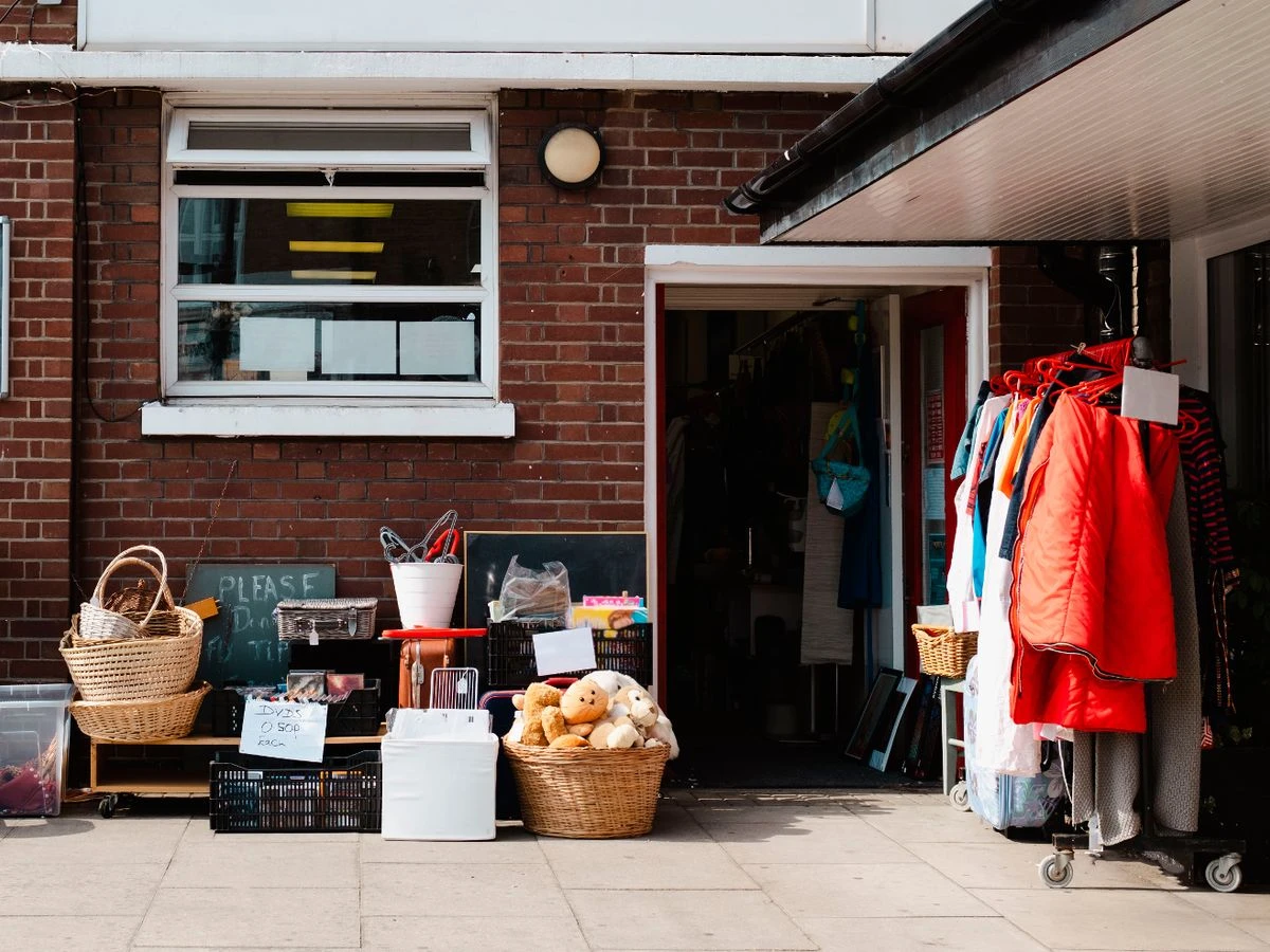 ਚੈਰਿਟੀ ਦੁਕਾਨਾਂ ਵਿੱਚ ਡੋਨੇਸ਼ਨ ਦਾ ਅਣਜਾਣ ਪਹਿਰੂ