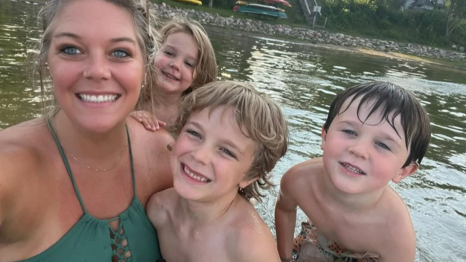 ਪ੍ਰਸਿੱਧ ਐਨਐਚਐਲ ਰਿਪੋਰਟਰ ਜੈਸੀ ਪੀਅਰਸ ਅਤੇ ਬੱਚਿਆਂ ਦੀ ਅੱਗ ਵਿੱਚ ਮੌਤ