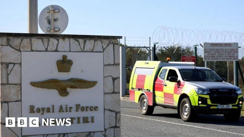 ਸਾਈਪ੍ਰਸ ਦੇ ਰਾਸ਼ਟਰਪਤੀ ਨੇ ਬ੍ਰਿਟਿਸ਼ ਅਧਾਰਿਆਂ 'ਤੇ ਖੁੱਲ੍ਹੀ ਗੱਲਬਾਤ ਦੀ ਮੰਗ ਕੀਤੀ