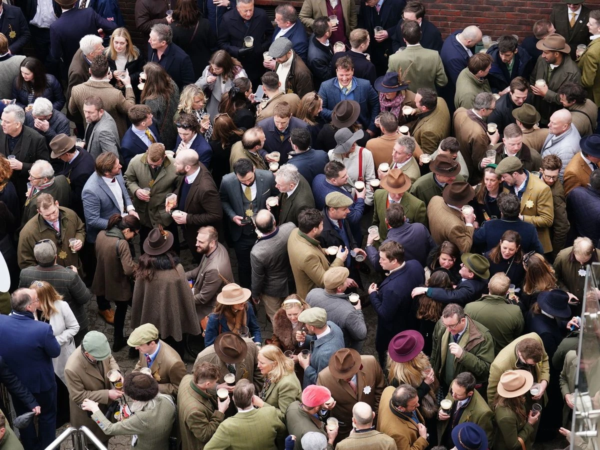 ਚੈਲਟਨਹੈਮ ਮੇਲੇ ਲਈ £200 ਤੋਂ ਵੱਧ ਮੁਫ਼ਤ ਬੇਟ ਕਿਵੇਂ ਲਵੋ