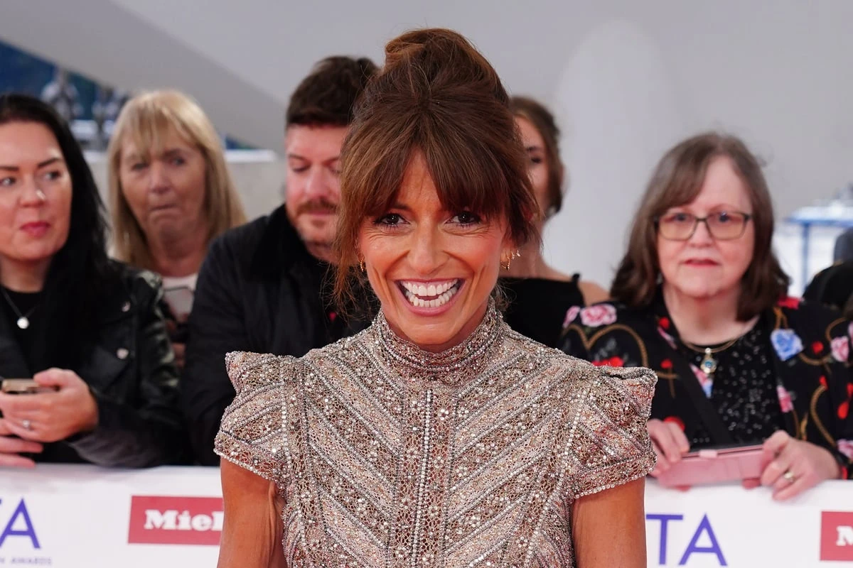 ਕਾਮਿਕ ਰੀਲੀਫ ‘ਚ ਬਦਤਮੀਜ਼ੀ ਲਈ ਦਾਵੀਨਾ ਮੈਕਕਾਲ ਮੁਆਫੀ ਮੰਗੀ