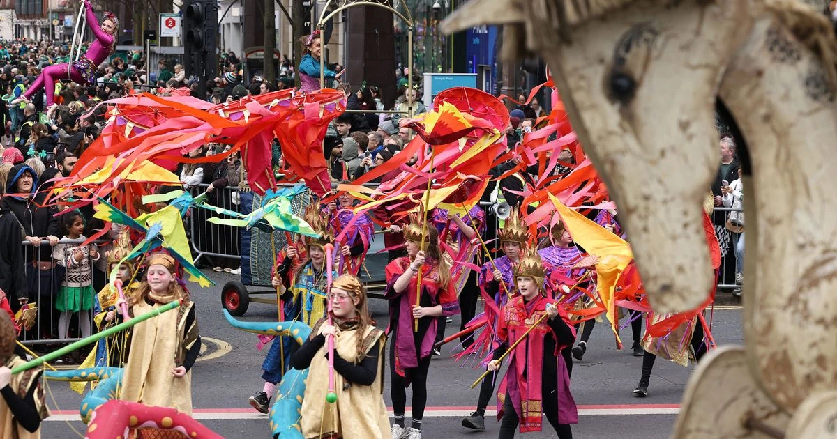 ਬੈਲਫਾਸਟ 'ਚ ਸੇਂਟ ਪੈਟਰਿਕ ਦਿਵਸ ਦੀ ਰੌਣਕ