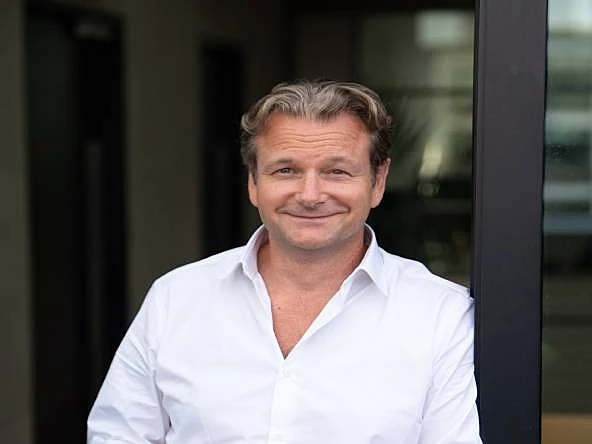 ਸਾਬਸਟਿਅਨ ਡਰੇਫਸ ਸਪਾਰਕਸ ਦੇ ਨਵੇਂ ਪ੍ਰਬੰਧਕ ਨਿਰਦੇਸ਼ਕ ਬਣੇ